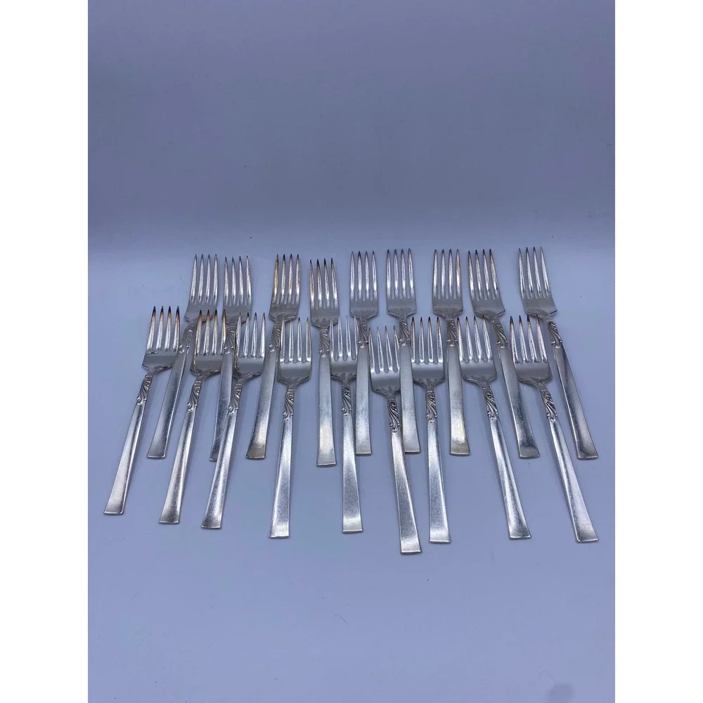 Nobility Plate Royal Wind Song Silver Plated Flatware Set 60+ Pc with Wood Chest